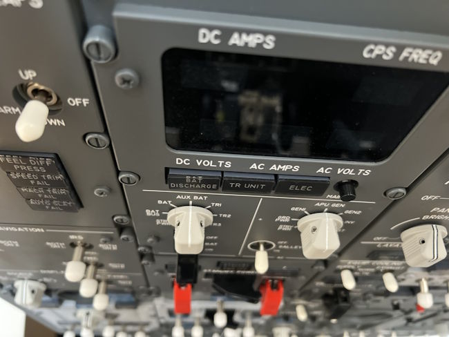 Ein Teil des B737 Overheads